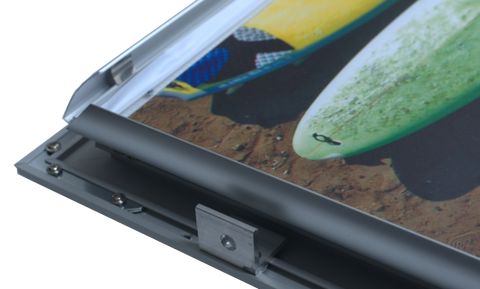 Outdoor Lockable LED Light Box Snap Frame Detail